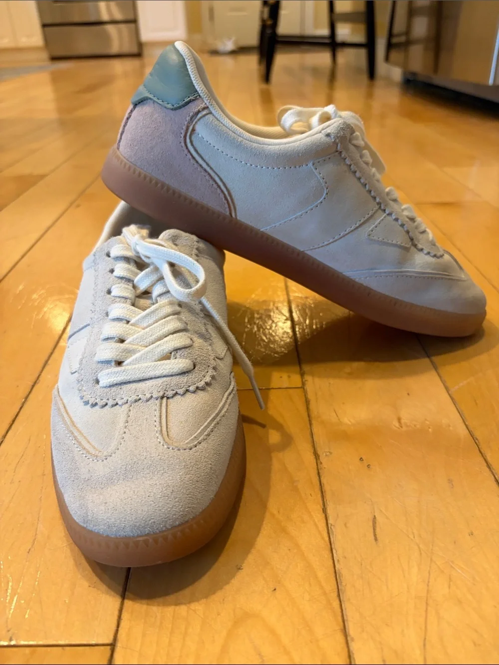 Women’s TOMS Suede Casual Sneakers in Light Gray with Gum Sole - Picture 5 of 5
